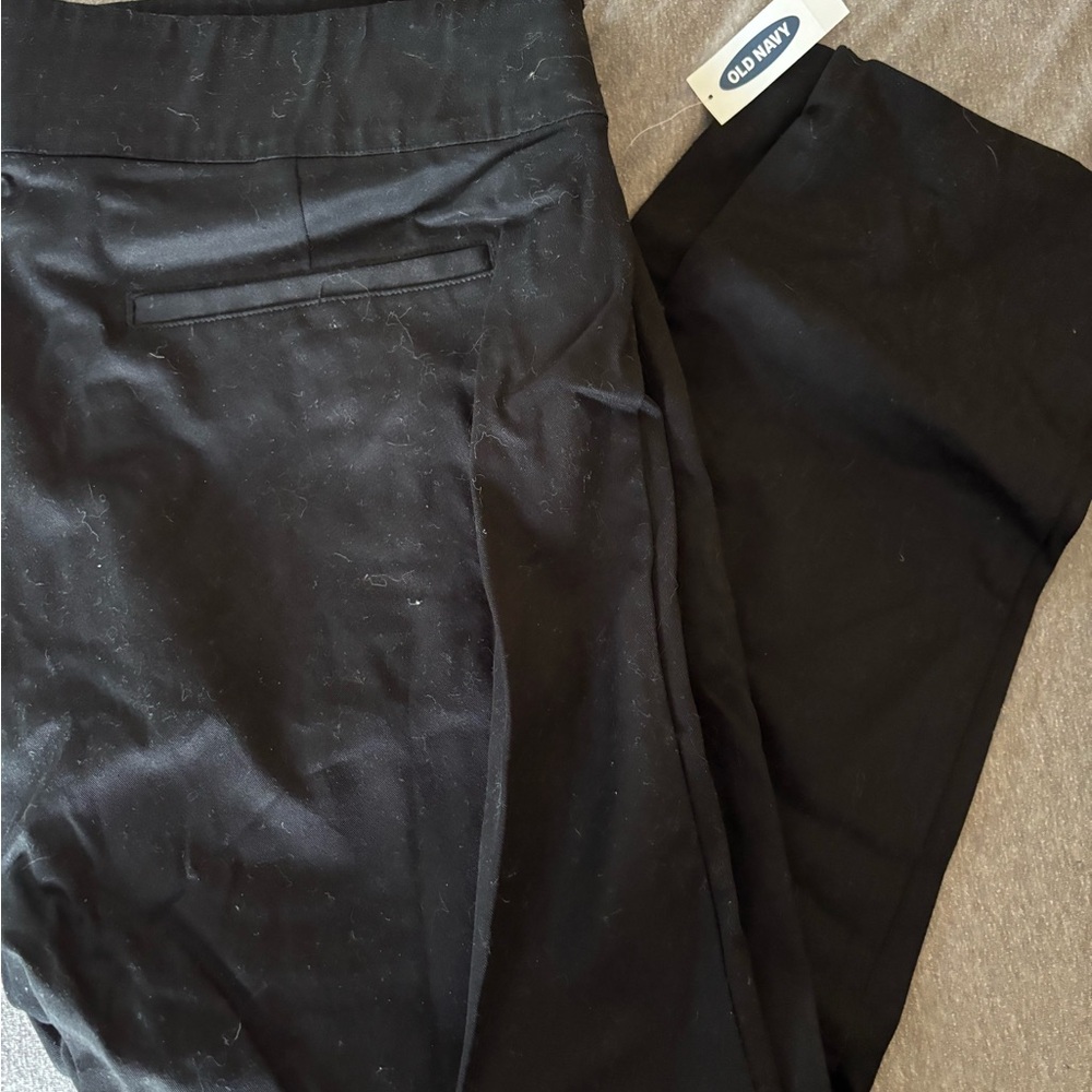 Old Navy NWT black pull on ankle pants